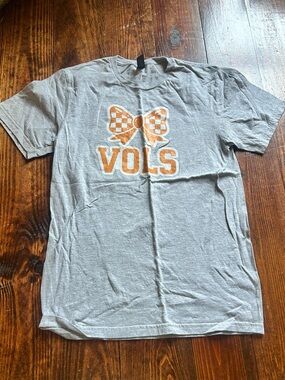 Gildan Gray Tee with Orange 'VOLS' Bow Graphic